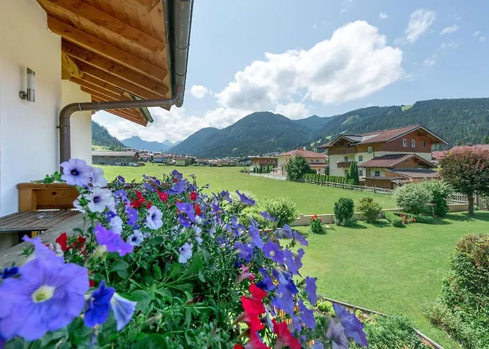 Alpenjuwel Lägenhet *